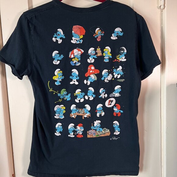 The Smurfs Black Tee Size M Peyo Graphic Full Cast Family Classic - Picture 2 of 5